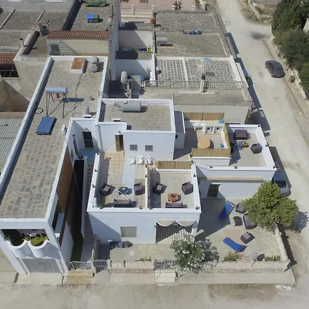 بيت للعطل Casa Simona 4 *