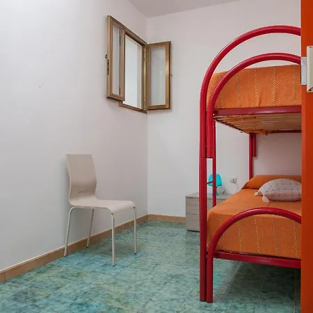 Casa Simona 4 *